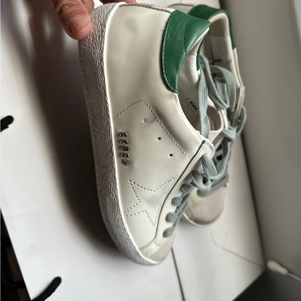 Golden goose - Picture 2 of 8